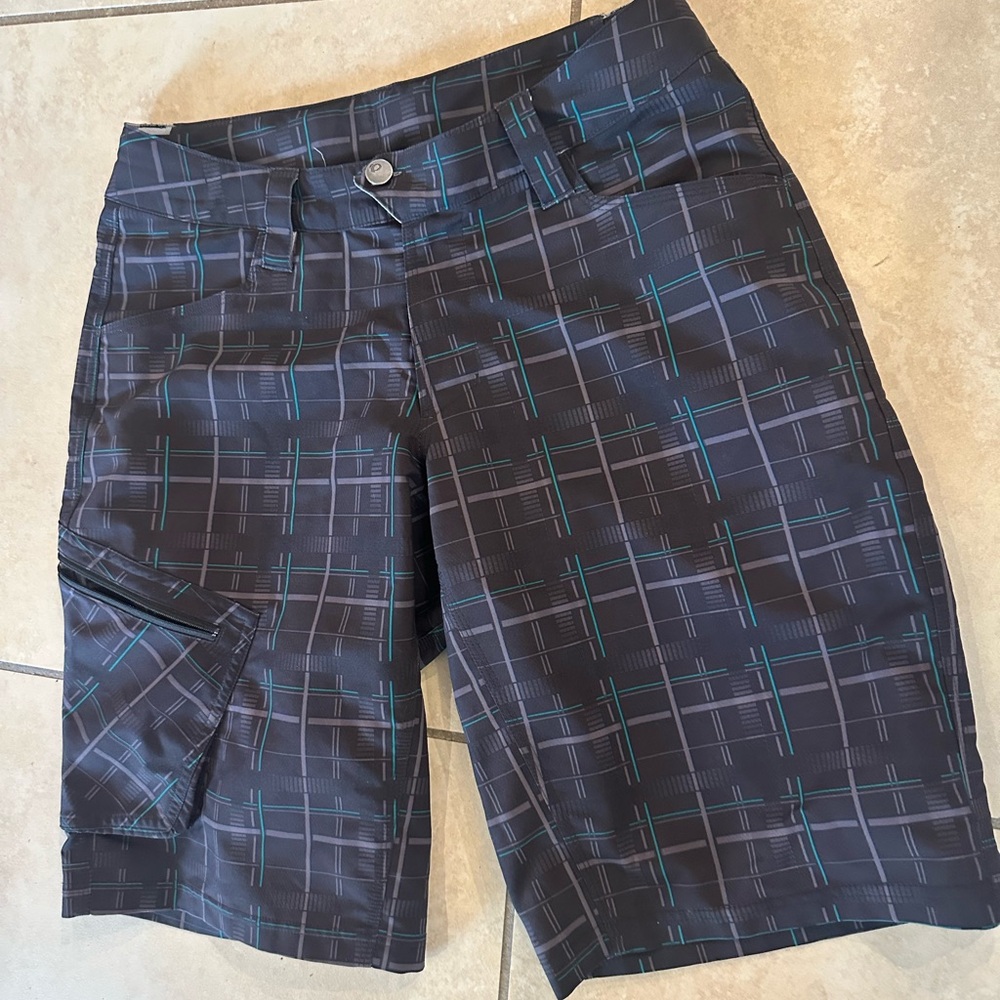 Pearl izumi MTB shorts size small men’s excellent condition